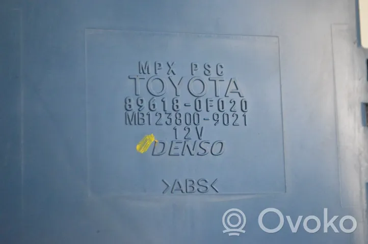 Toyota Corolla Verso E121 Sonstige Geräte 896180F020