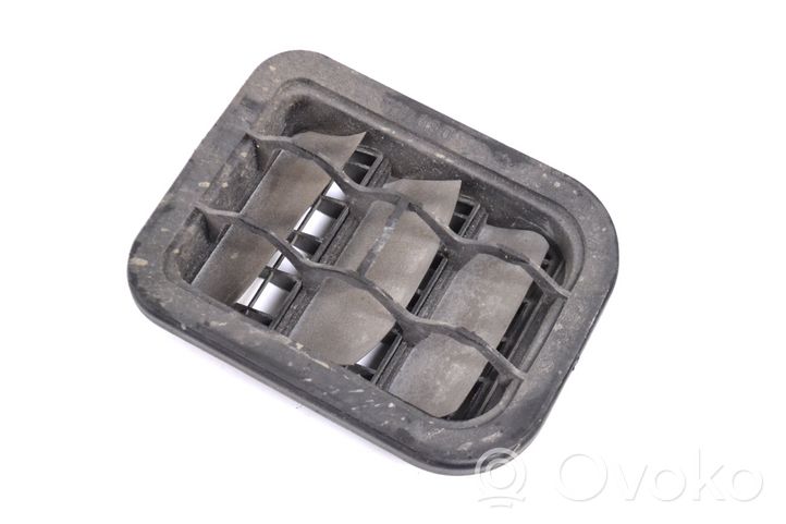 Audi A3 S3 8P Quarter panel pressure vent 1H0819465E