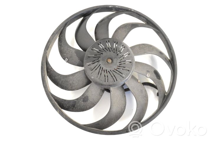 Ford Focus Hélice moteur ventilateur 3T011204