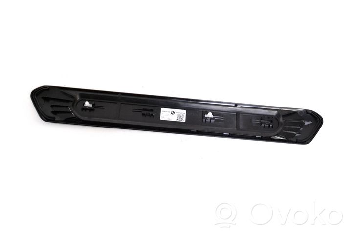 BMW X3 G01 Takaoven kynnyksen suojalista 8068487