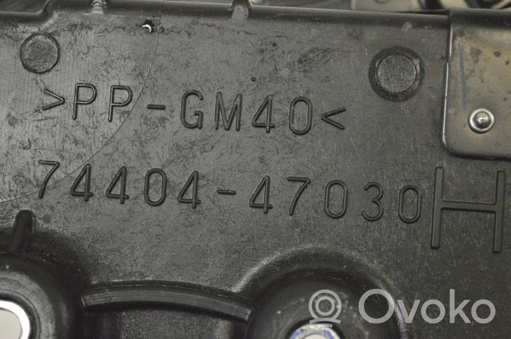 Toyota C-HR Podstawa / Obudowa akumulatora 7440447030