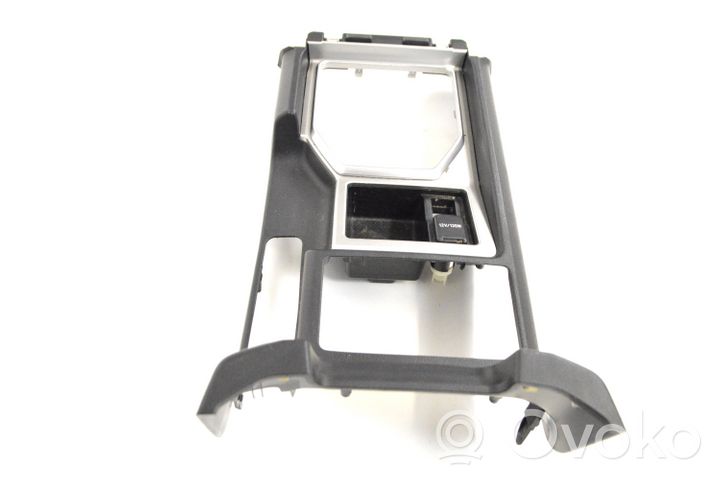 Toyota Land Cruiser (J150) Altri elementi della console centrale (tunnel) 5883360380