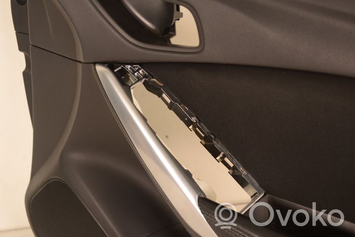 Mazda 6 Rivestimento del pannello della portiera anteriore 