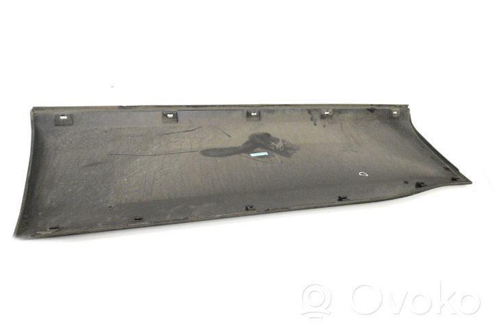 Iveco Daily 6th gen Moulure de porte battante 5801811480