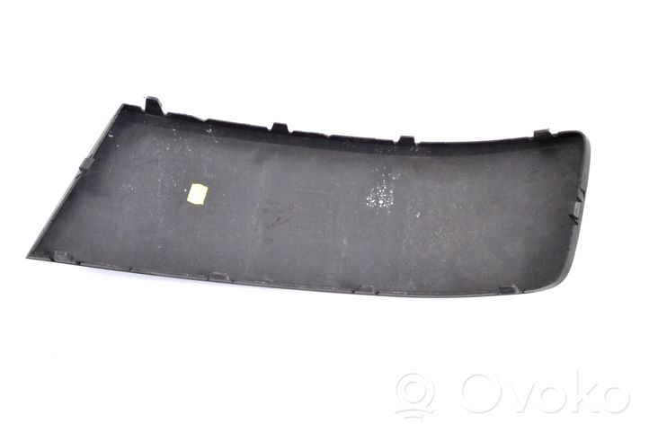 Volkswagen Multivan T5 Modanatura separatore del paraurti anteriore 7E0807820