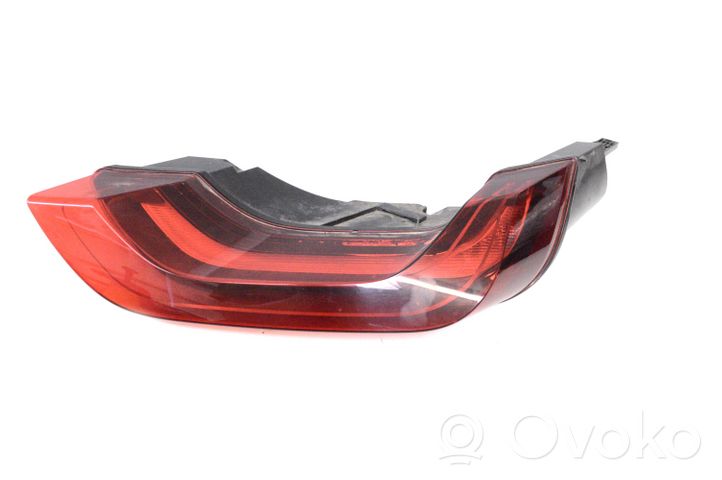 BMW i8 Rear/tail lights set 7310782