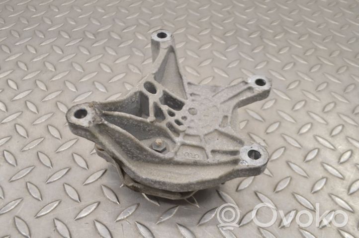 Audi A4 S4 B9 Supporto della scatola del cambio 8W0399292C