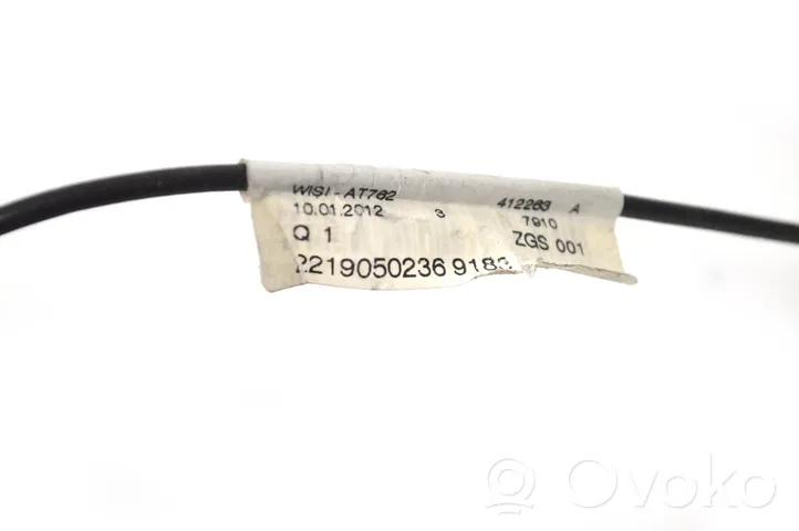 Mercedes-Benz S W221 GPS-pystyantenni A2219050236