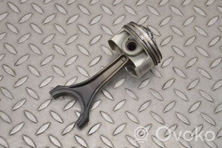 Audi A5 8T 8F Piston 066CJ