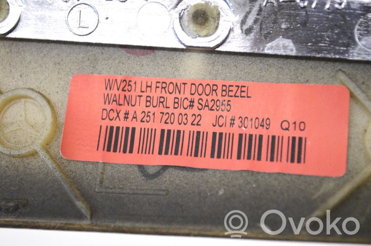 Mercedes-Benz R W251 Listwa tapicerki drzwi przednich A2517200322