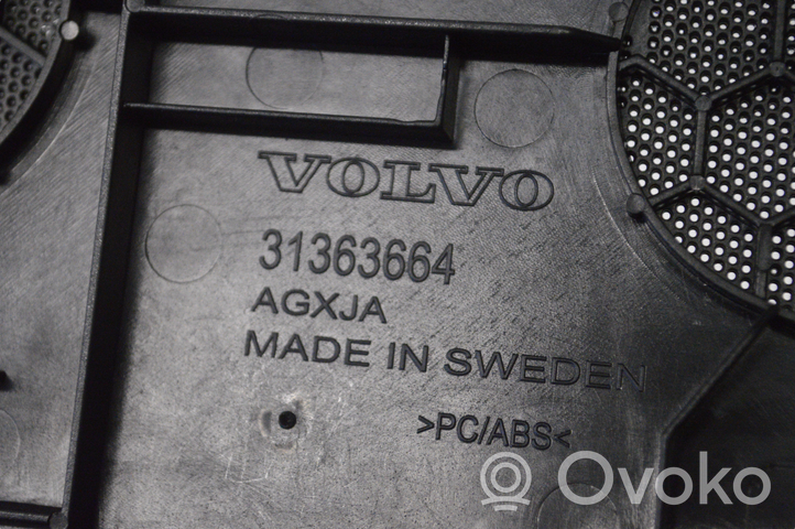 Volvo S90, V90 Kojelaudan keskiosan kaiuttimen suoja 31363664