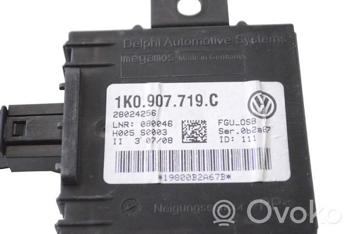 Audi A4 S4 B8 8K Hälytyksen ohjainlaite/moduuli 1K0907719C