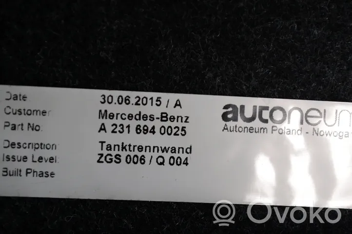 Mercedes-Benz SL R231 Revestimiento de alfombra del suelo del maletero/compartimento de carga A2316940025