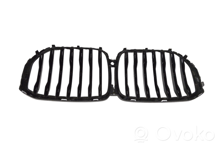 BMW X5 G05 Maskownica / Grill / Atrapa górna chłodnicy 7454888