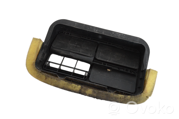 Subaru Outback (BS) Évent de pression de quart de panneau 72651AG000