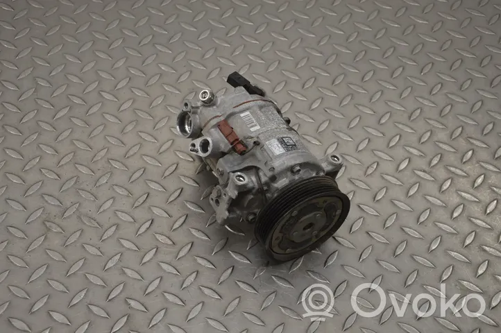 Volkswagen Golf VIII Compressore aria condizionata (A/C) (pompa) 3Q0816803D