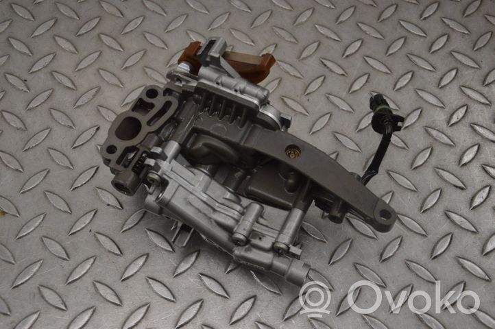 Mercedes-Benz S C217 Pompe à huile A2781810547