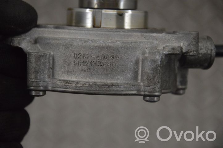 Peugeot 208 Pompe à vide 9812133880