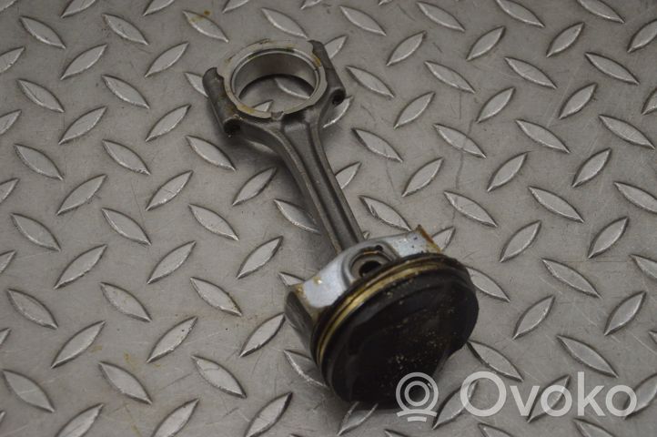 Peugeot 208 Piston 9807260380