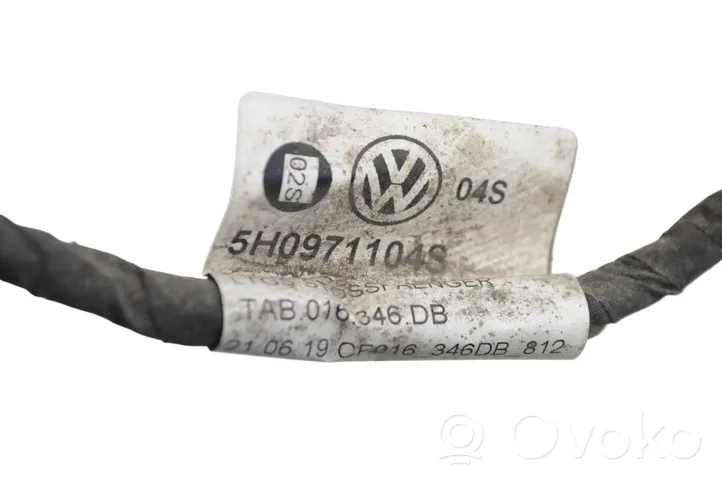 Volkswagen Golf VIII Pysäköintitutkan anturin johtosarja (PDC) 5H0971104S