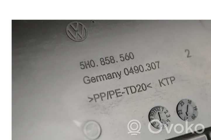 Volkswagen Golf VIII Rivestimento del piantone del volante 5H0858560