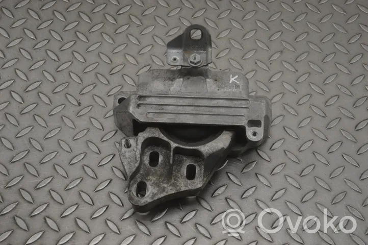 Mercedes-Benz CLA C118 X118 Engine mount bracket A2472403200