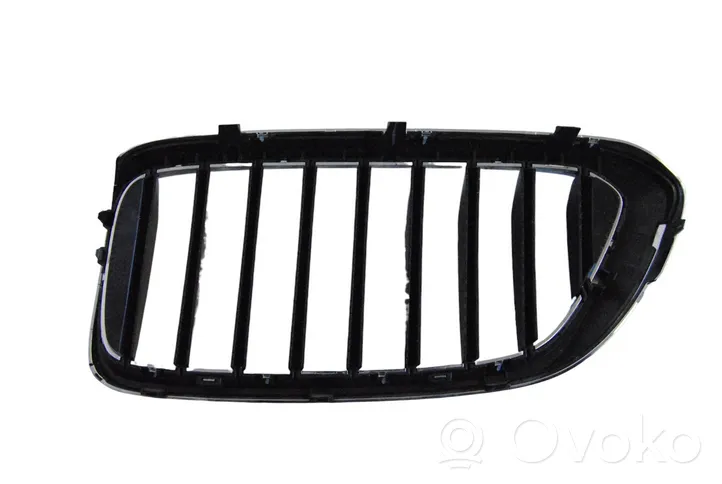 BMW 6 G32 Gran Turismo Grille calandre supérieure de pare-chocs avant 7412422