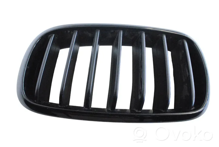 BMW X5 F15 Griglia superiore del radiatore paraurti anteriore 7316075