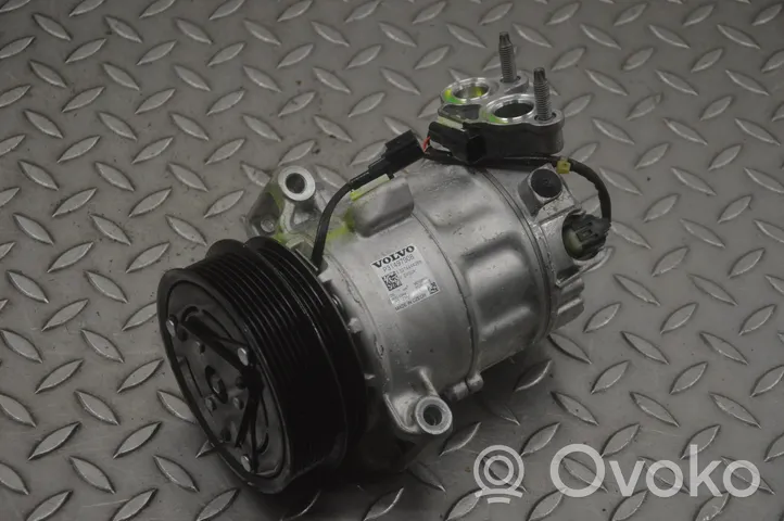 Volvo XC40 Air conditioning (A/C) compressor (pump) 31497908