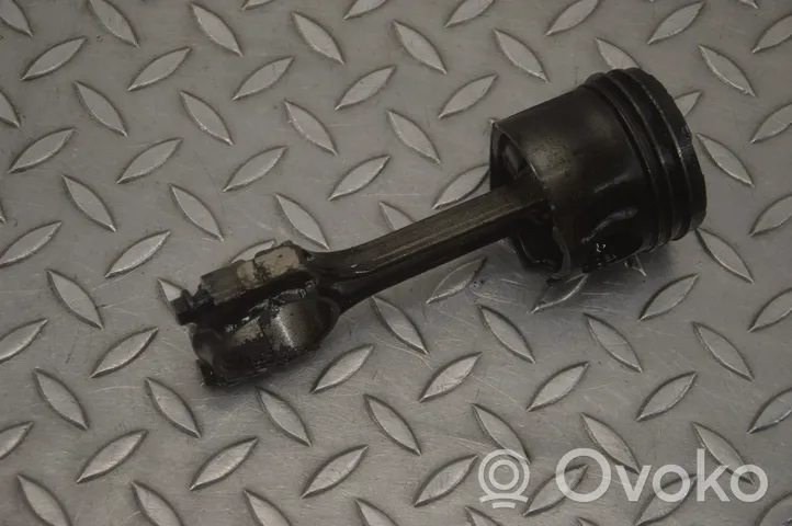 Fiat Punto (199) Piston 2139