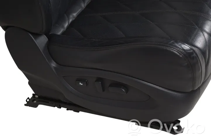 Infiniti FX Seat set 