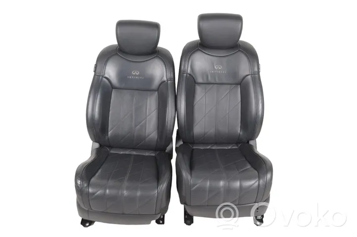 Infiniti FX Seat set 