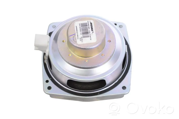 Infiniti FX Subwoofer-bassokaiutin 309134004521123