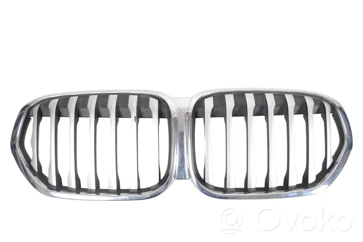 BMW X1 F48 F49 Maskownica / Grill / Atrapa górna chłodnicy 8493450