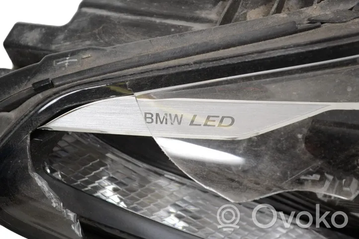 BMW 5 G30 G31 Lampa przednia 9879640