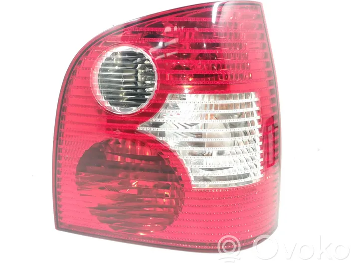 Volkswagen Polo Lámpara de faros/luces traseros 6Q6945096G