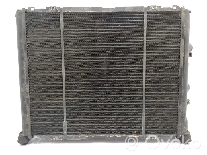 Renault Clio II Radiateur de refroidissement 7700836304