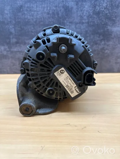 BMW 5 E60 E61 Generatore/alternatore 7789981