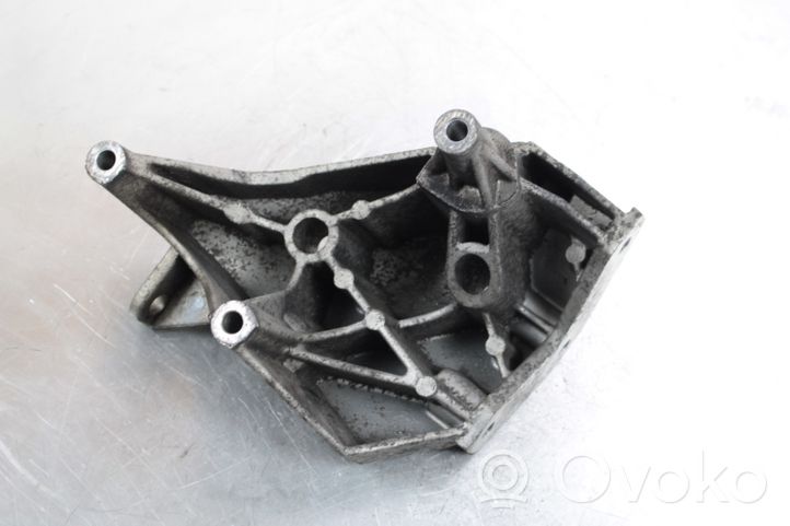 Volkswagen Polo IV 9N3 Support, suspension du moteur 045199207