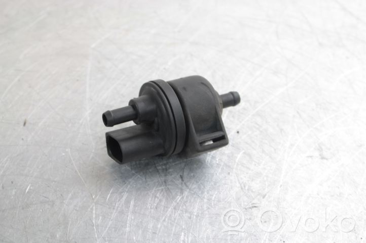 Volkswagen Caddy Vacuum valve 6QE906517A