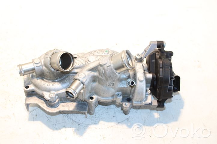 Volkswagen Touran III Pompe de circulation d'eau 05E907593