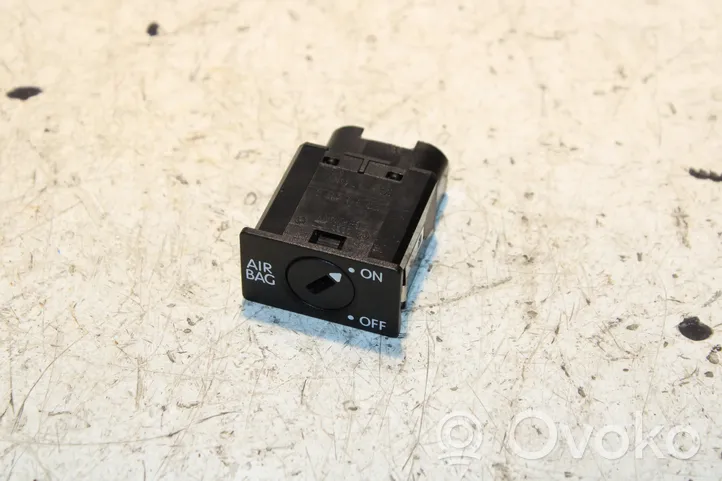 Audi A6 S6 C6 4F Interruptor de encendido/apagado del airbag de pasajero 1K0919237C