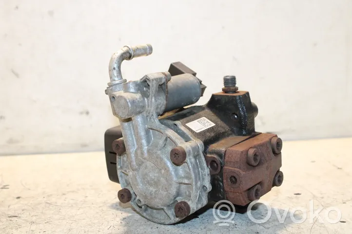 Volkswagen Caddy Fuel injection high pressure pump 03L130755E