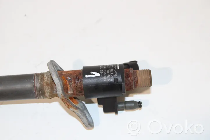 Volvo V60 Injecteur de carburant 31303238