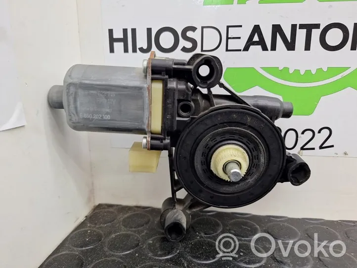 Audi Q2 - Motorino alzacristalli della portiera anteriore 5Q0959802B