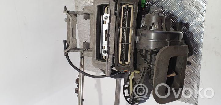 Volvo S80 Pečiuko ventiliatorius/ putikas P31340734