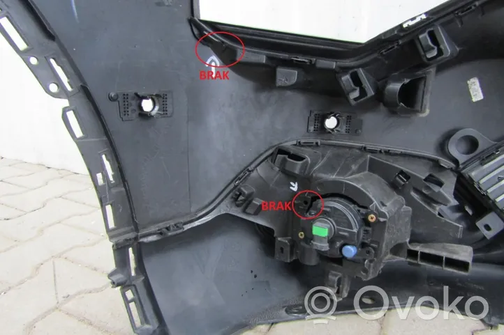 Citroen C4 III e-C4 Parachoques delantero 9834692580