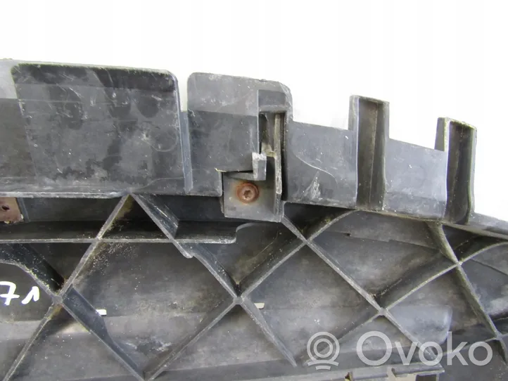 Volvo C30 Front bumper skid plate/under tray 31299060