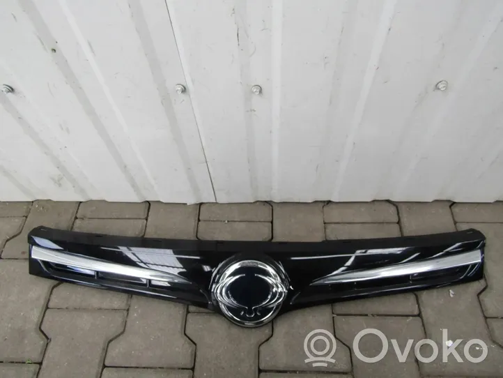 SsangYong Tivoli Grotelės priekinės 78771-35000