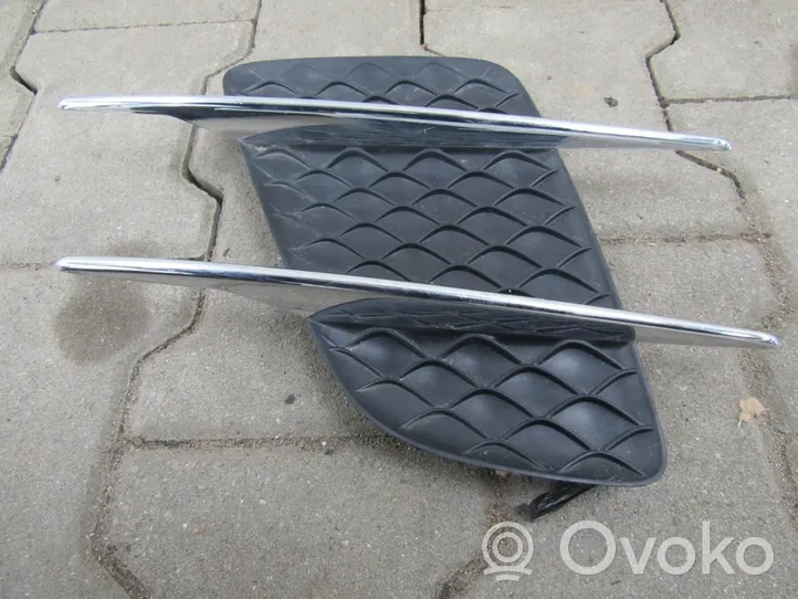 Mercedes-Benz SL R231 Grille d'aile A2316901500